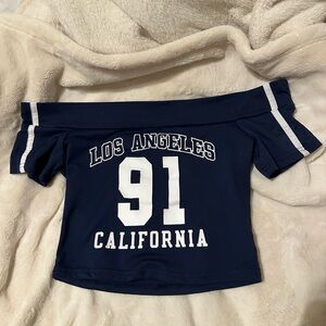 Los Angeles off the shoulders crop top